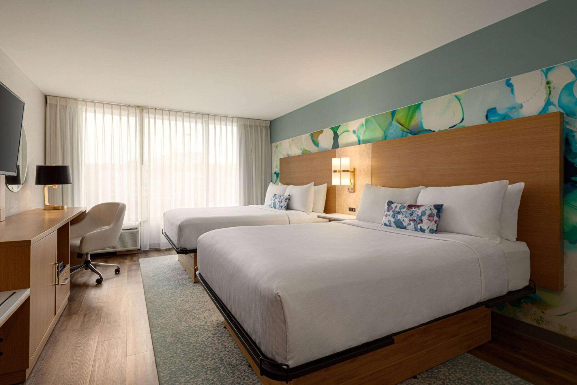 Отель Wyndham Garden Atlanta Airport Колледж Парк Экстерьер фото