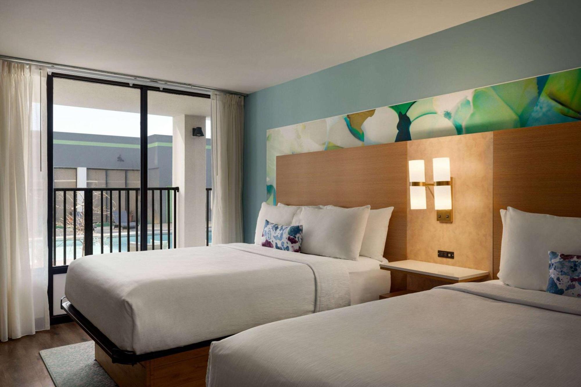 Отель Wyndham Garden Atlanta Airport Колледж Парк Экстерьер фото