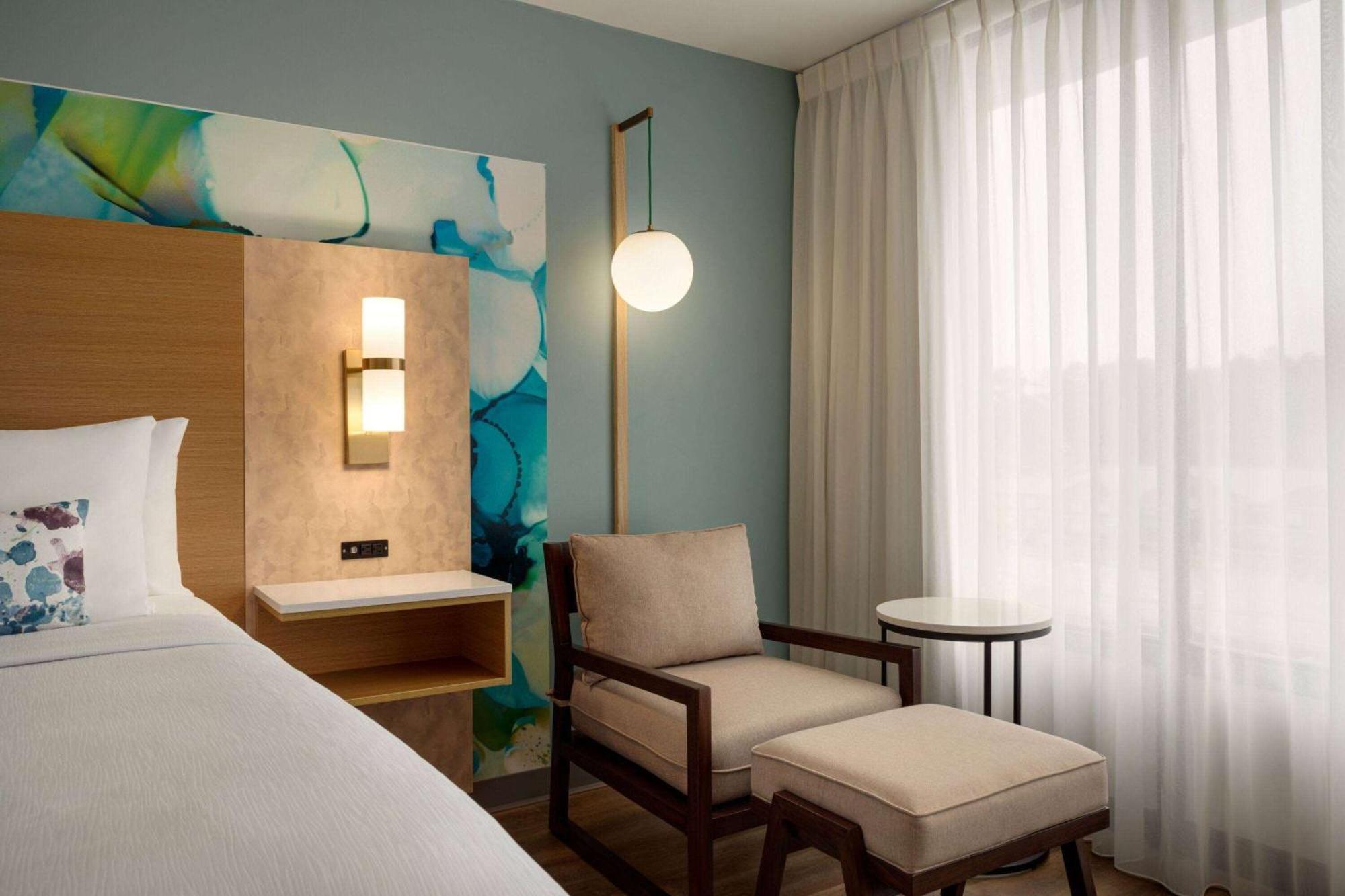 Отель Wyndham Garden Atlanta Airport Колледж Парк Экстерьер фото