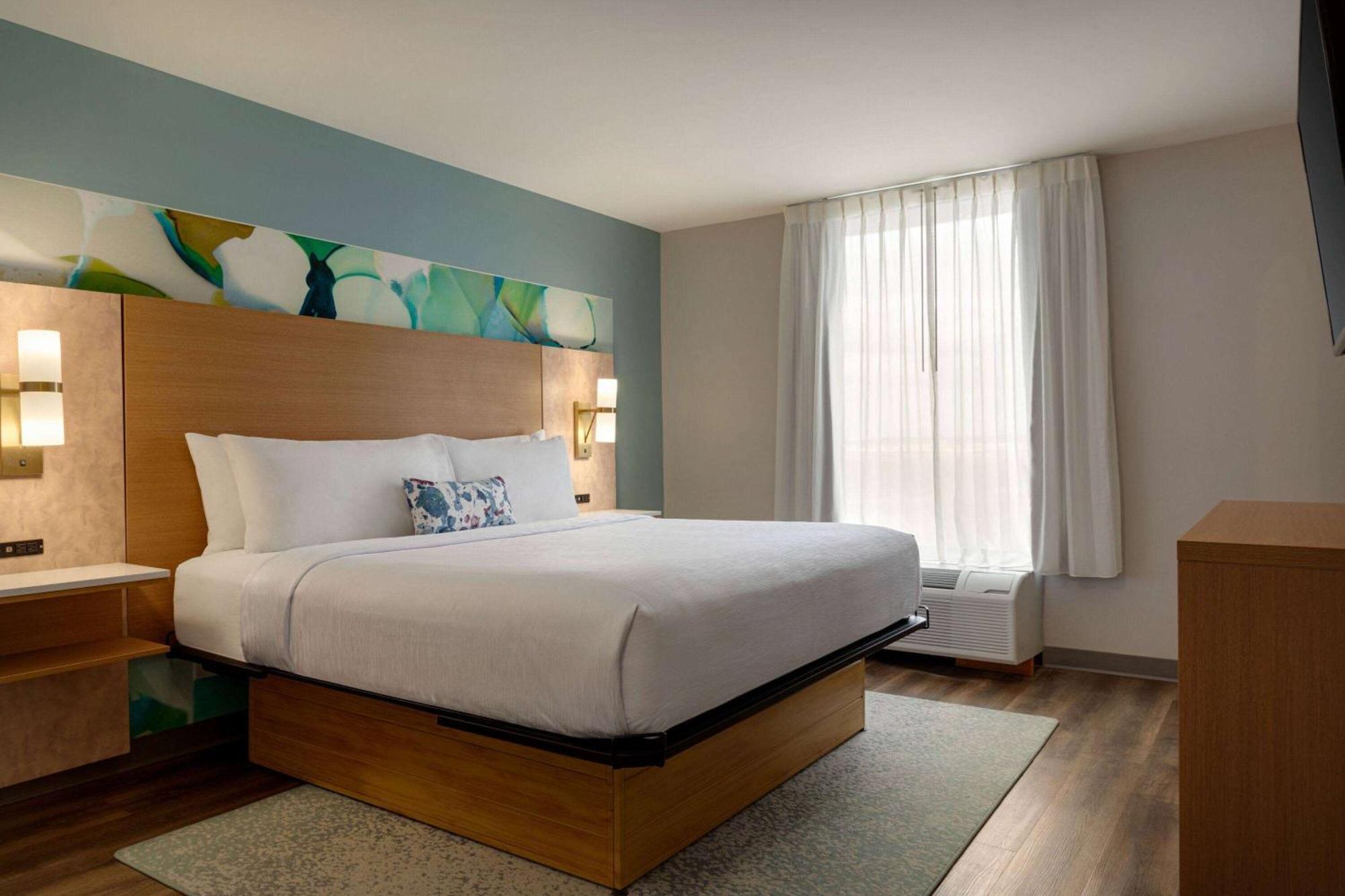 Отель Wyndham Garden Atlanta Airport Колледж Парк Экстерьер фото