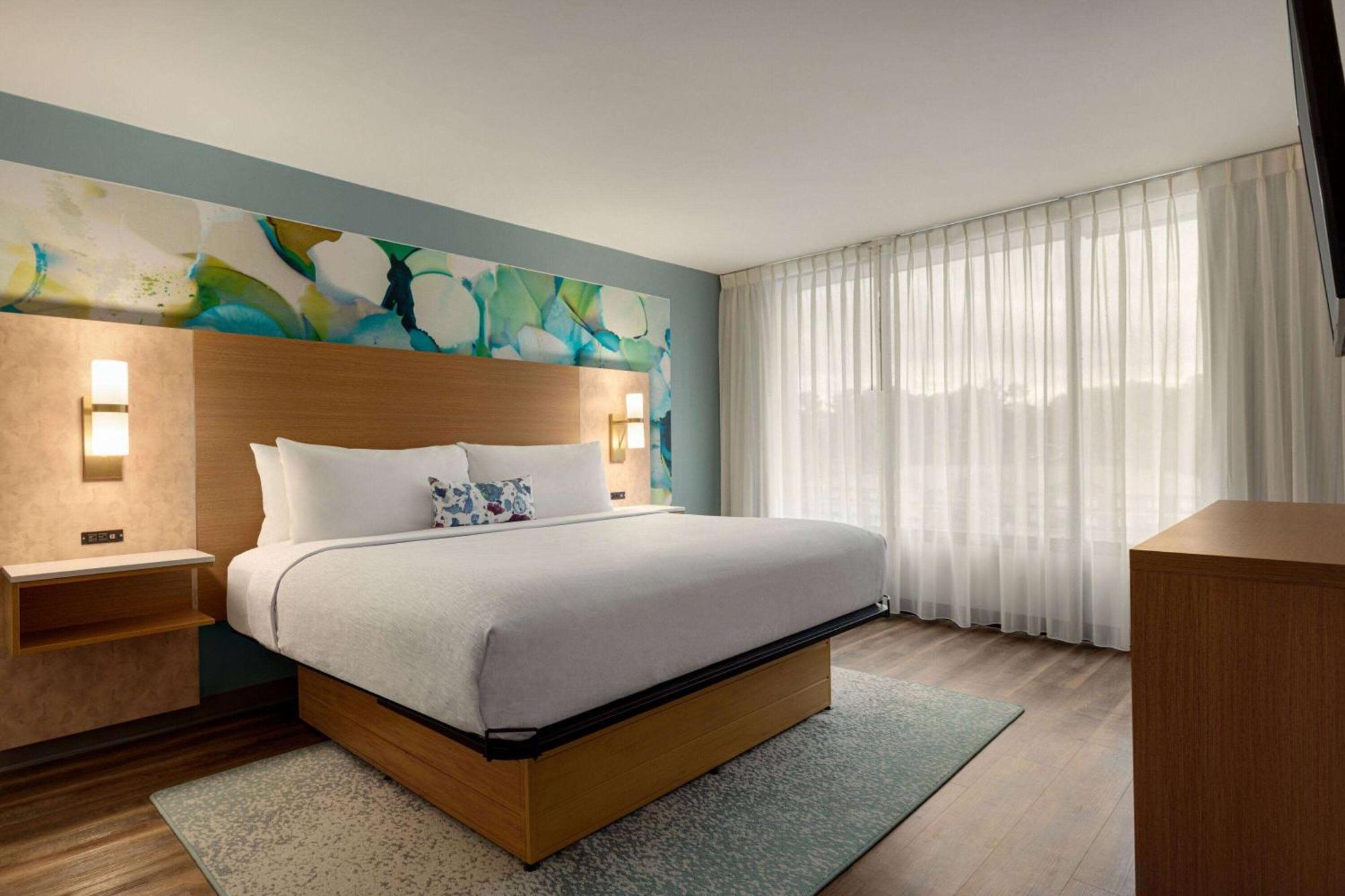 Отель Wyndham Garden Atlanta Airport Колледж Парк Экстерьер фото